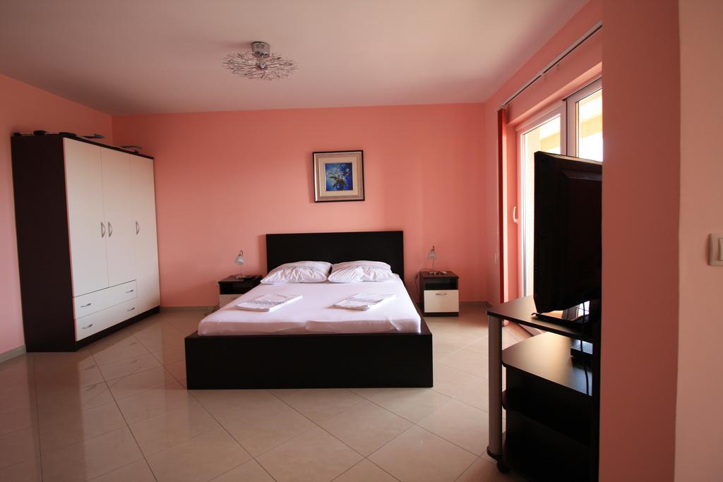 Apartment Dalmatien Traumhaus Makarska Eksteriør bilde